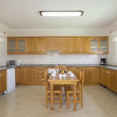 Nadaltenis By Interhome