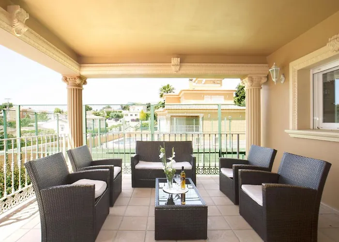 Nadaltenis By Interhome * Calp